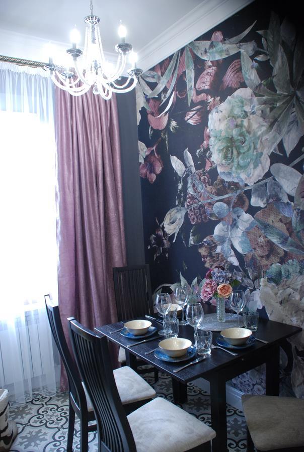 City Center Apartments 2 Lviv Bagian luar foto